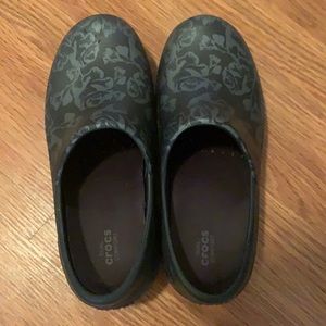 Crocs size 9 worn twice